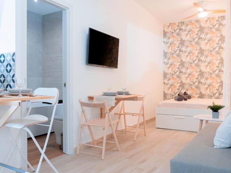 Acogedor Estudio En Triana Con Jacuzzi Y Wifi Seville Exterior photo